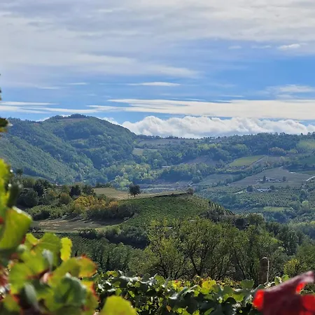 Barbera In Cascina Marenco Langhe Apartamento *