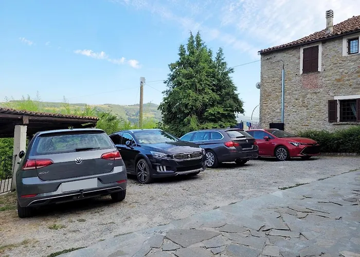 Barbera In Cascina Marenco Langhe Apartamento *